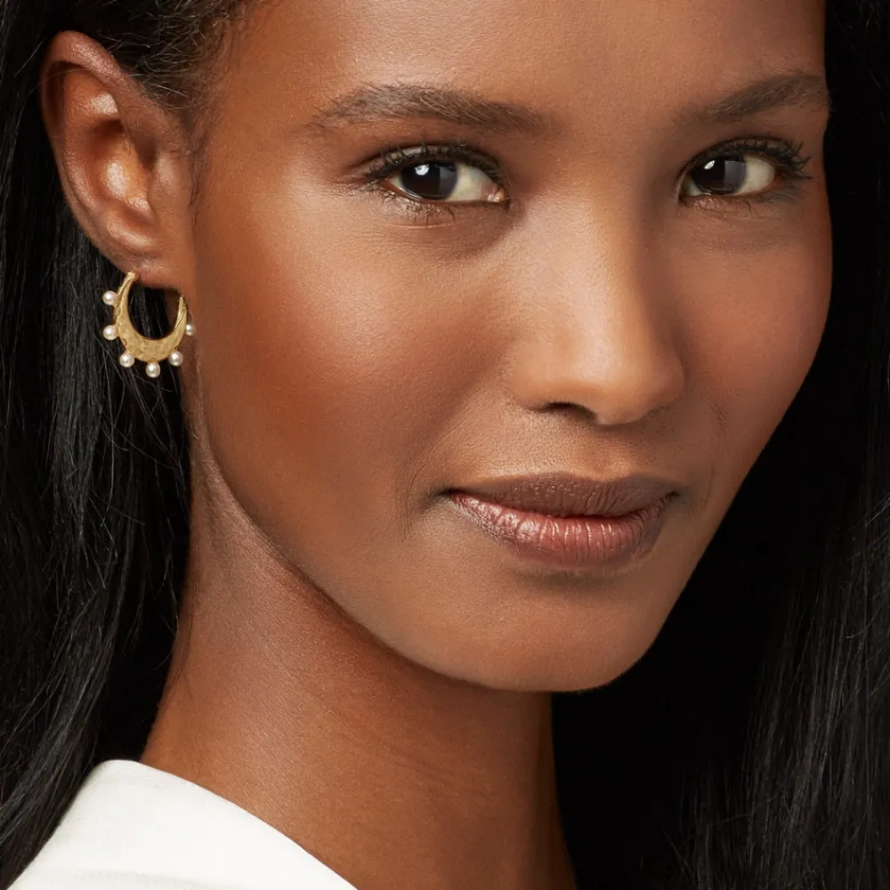 Clearance The Met Store Hammered Crescent Pearl Hoop Earrings
